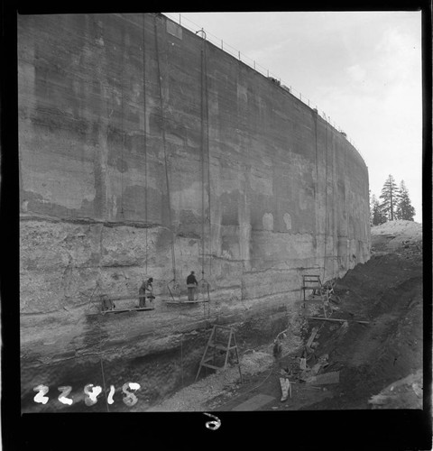 Big Creek, Huntington Lake Dams - Dam 2 Upstream face