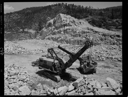 Big Creek - Mammoth Pool - Spillway excavation