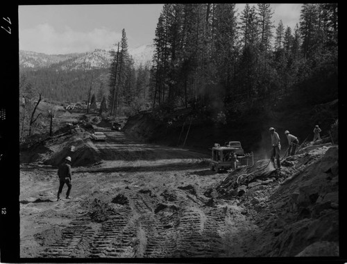 Big Creek - Mammoth Pool - Drilling of access road to office