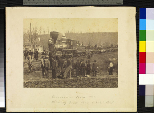 Construction trainmen clearing track after Rebel raid