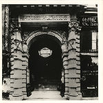 Entrance of Ye Liberty Playhouse at 1424-1432 Broadway (Realty Syndicate Building) in Oakland, California