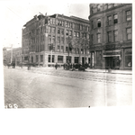 Central Bank building on the northeast corner of Broadway and 14th Street in downtown Oakland, California, showing damage to the upper stories sustained in the April 18, 1906 earthquake