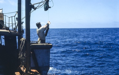 Shellback Expedition: Scripps Ship Horizon Marking Hydrographic Cast