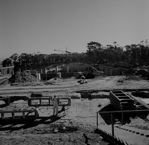 Construction of Geisel Library, UC San Diego