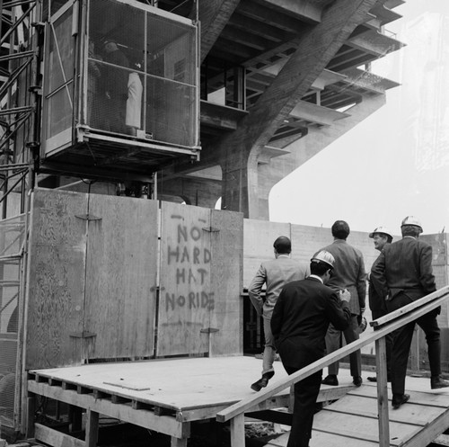 Group at Library topping off ceremony, UC San Diego