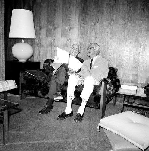 Chancellor William J. McGill (left) and Ernest W. Mandeville (right) at the Gifts and Endowments Mandeville Presentation, UC San Diego