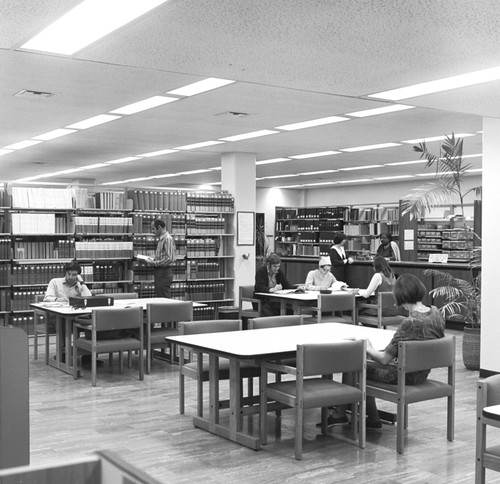 Students studying, Geisel Library, UC San Diego