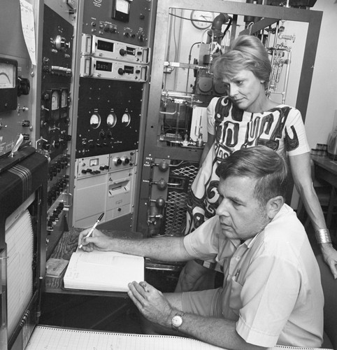 Harmon and Valerie Craig in laboratory