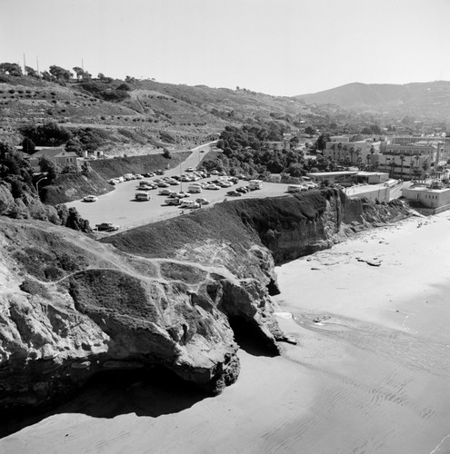 Aerial view of Scripps Institution of Oceanography and cliffs