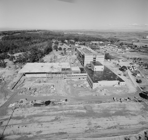 Aerial view of UC San Diego campus construction