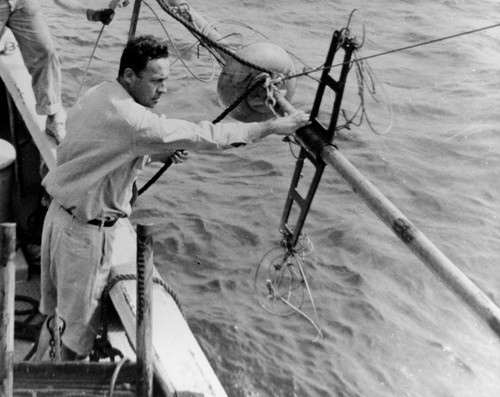 Roger Revelle with piston corer aboard the R/V Horizon