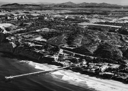 Aerial view of Scripps Institution of Oceanography and UC San Diego campus (looking southeast)