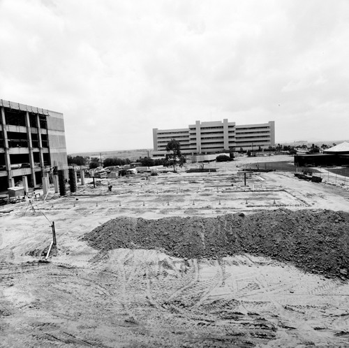 Construction of the School of Medicine on the former Camp Matthews site, UC San Diego