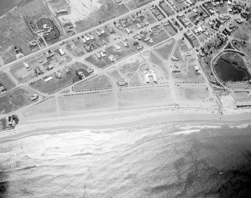 Aerial view, La Jolla shores and the La Jolla Beach and Tennis Club