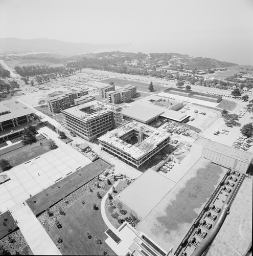 Revelle College dorms (northwest), UC San Diego