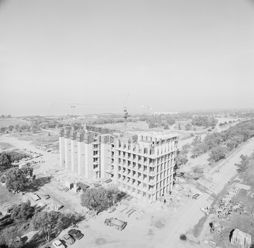 Aerial view of construction of Basic Sciences Building, UC San Diego