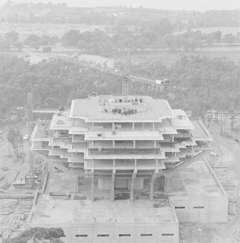 "Topping off" ceremony during Geisel Library construction, UC San Diego