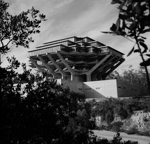 Geisel Library, UC San Diego