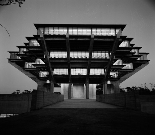 Geisel Library, UC San Diego