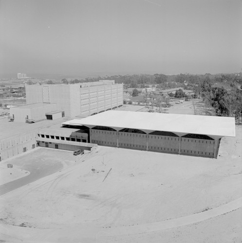 Aerial view of the back entrance to the Biomedical Library and School of Medicine before landscaping was done, UC San Diego