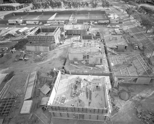 Building construction on the UC San Diego campus