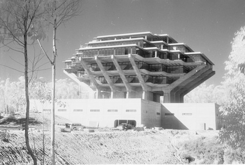 Newly constructed Geisel Library, UC San Diego