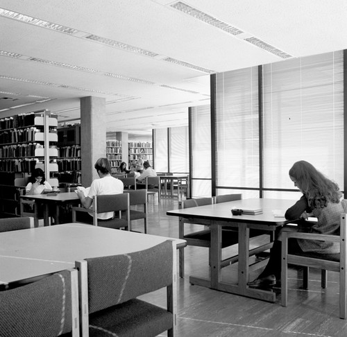 Students studying, Geisel Library, UC San Diego