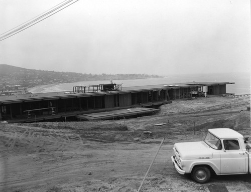 Institute of Geophysics and Planetary Physics (IGPP) under construction, Scripps Institution of Oceanography