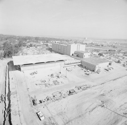 Aerial view of construction of Basic Sciences Building, UC San Diego