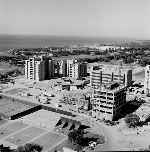 Aerial view of UC San Diego campus (looking northwest)