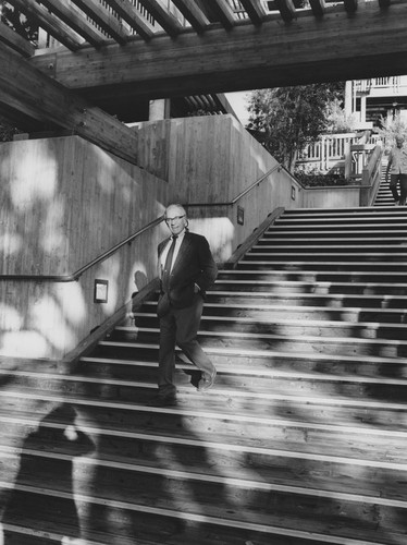 Walter Heinrich Munk at the Institute of Geophysics and Planetary Physics (IGPP), Scripps Institution of Oceanography