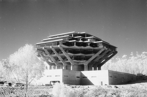 Newly constructed Geisel Library, UC San Diego