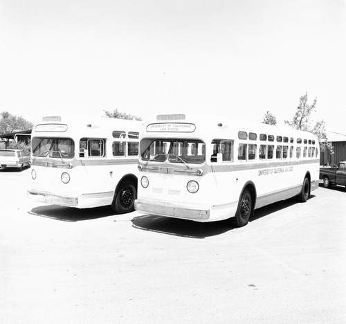 New buses, UC San Diego