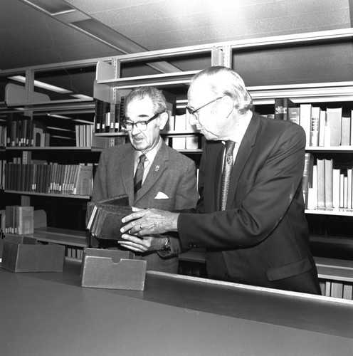 Francis Smith (left) and Melvin Voigt (right), during ceremony celebrating UC San Diego library collections