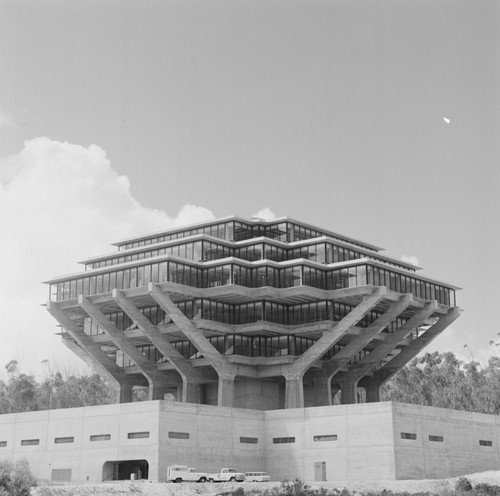 Geisel Library, UC San Diego