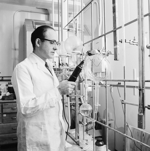 Stanley Miller in his laboratory, UC San Diego