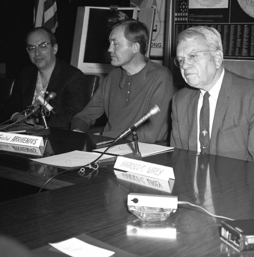 James Arnold, Gustaf Arrhenius and Harold Clayton Urey, moon rock research press conference, UC San Diego