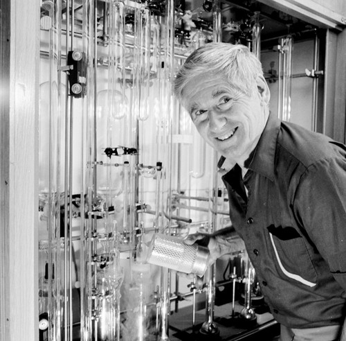 Charles D. Keeling in his laboratory, Scripps Institution of Oceanography