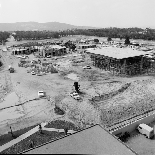 Revelle College construction, UC San Diego