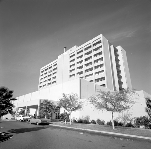 Revelle College building, UC San Diego