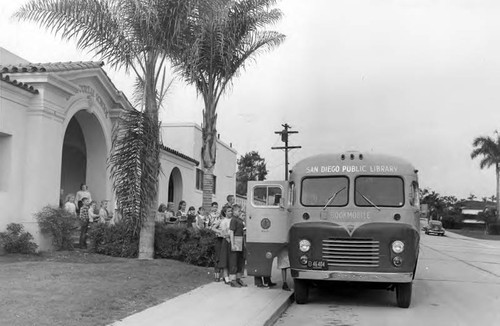 San Diego's Bookmobiles