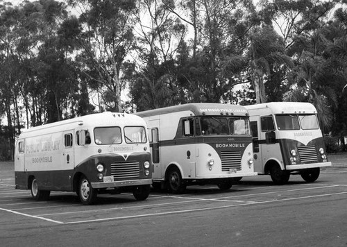 San Diego's Bookmobiles