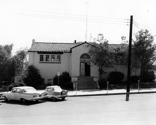 Branch Library: University Heights Branch