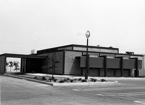 San Diego Public Library - Branch Library: Skyline Hills Library