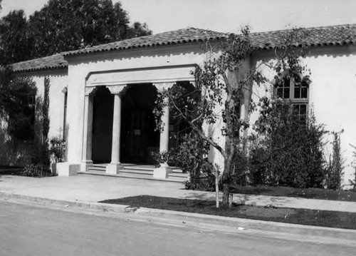 San Diego Public Library - Branch Library: La Jolla Branch