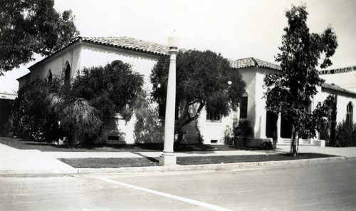 San Diego Public Library - Branch Library: La Jolla Branch