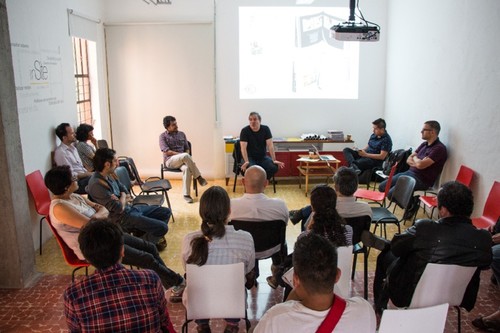 Programa de asesoría en computación báscia para adultos mayores 2016s para el manejo de negocios de comida preparada - Jorge Lestrade y Rogelio Vázquez - Identidad e imagen de un negocio de comida
