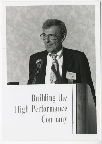 J. Robert Beyster giving a speech at "Building the High Performance Company" event