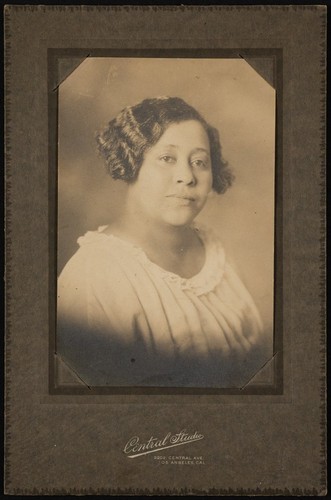 Portrait photograph of an African American woman