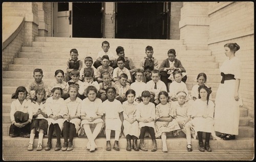 Grade five class photo, Fullerton, California